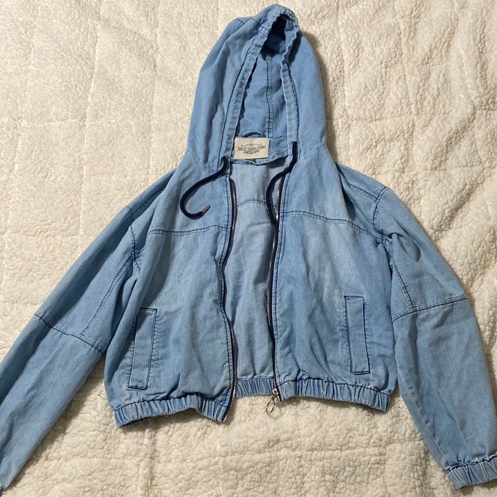 ASHLEY VINTAGE CHARM cropped jean zip up